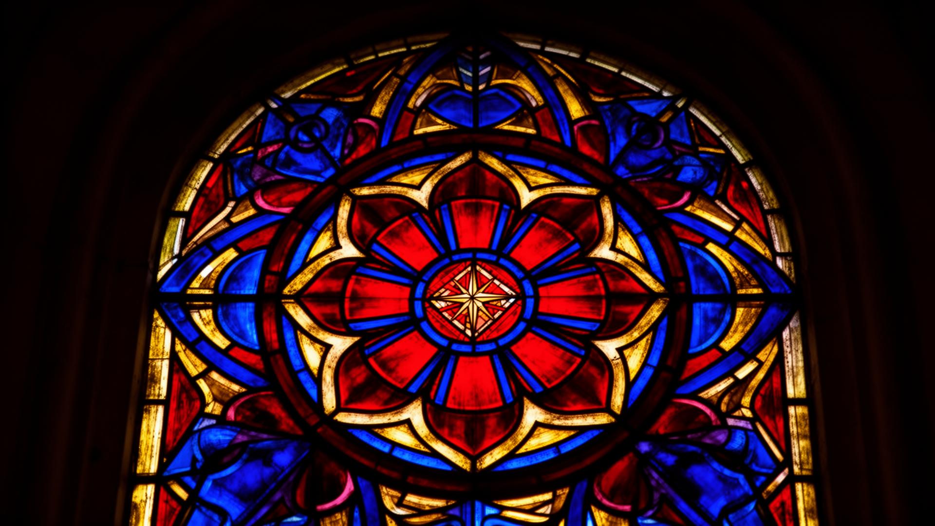 Vitral católico em vermelho e azul iluminado